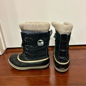 SOREL Winter Carnival Waterproof Boot Black size 5.5/36 roomy for thick soaks